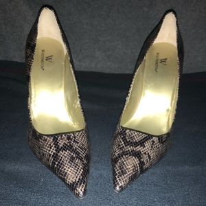 Brand new brownish grey snake skin heels
